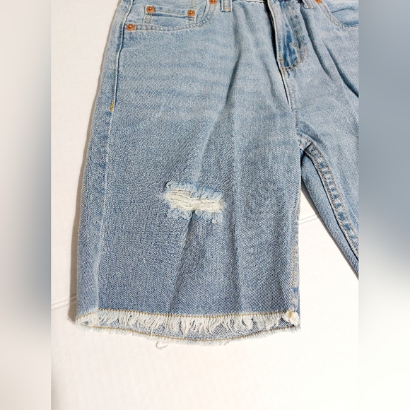 Distressed Levi Cut Off Design Denim Shorts Size Boys 12 Adjustable Waist - Picture 3 of 12